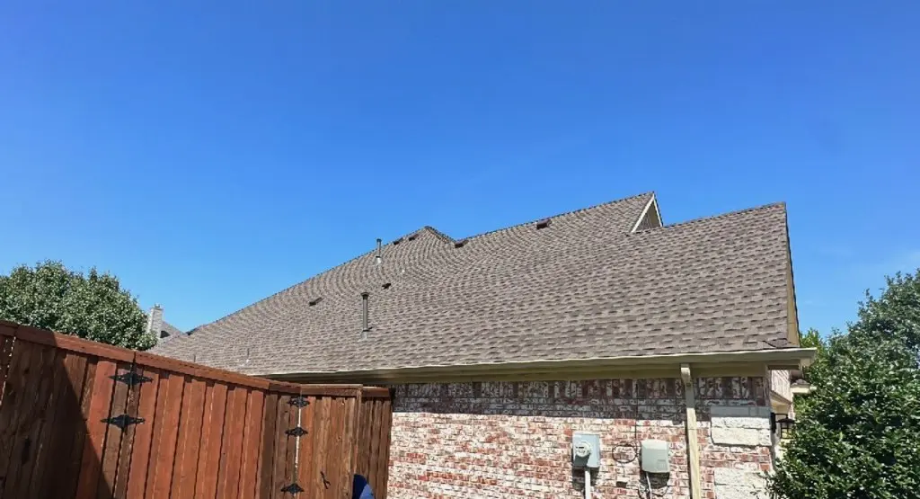 Completed roof replacement project in Williams